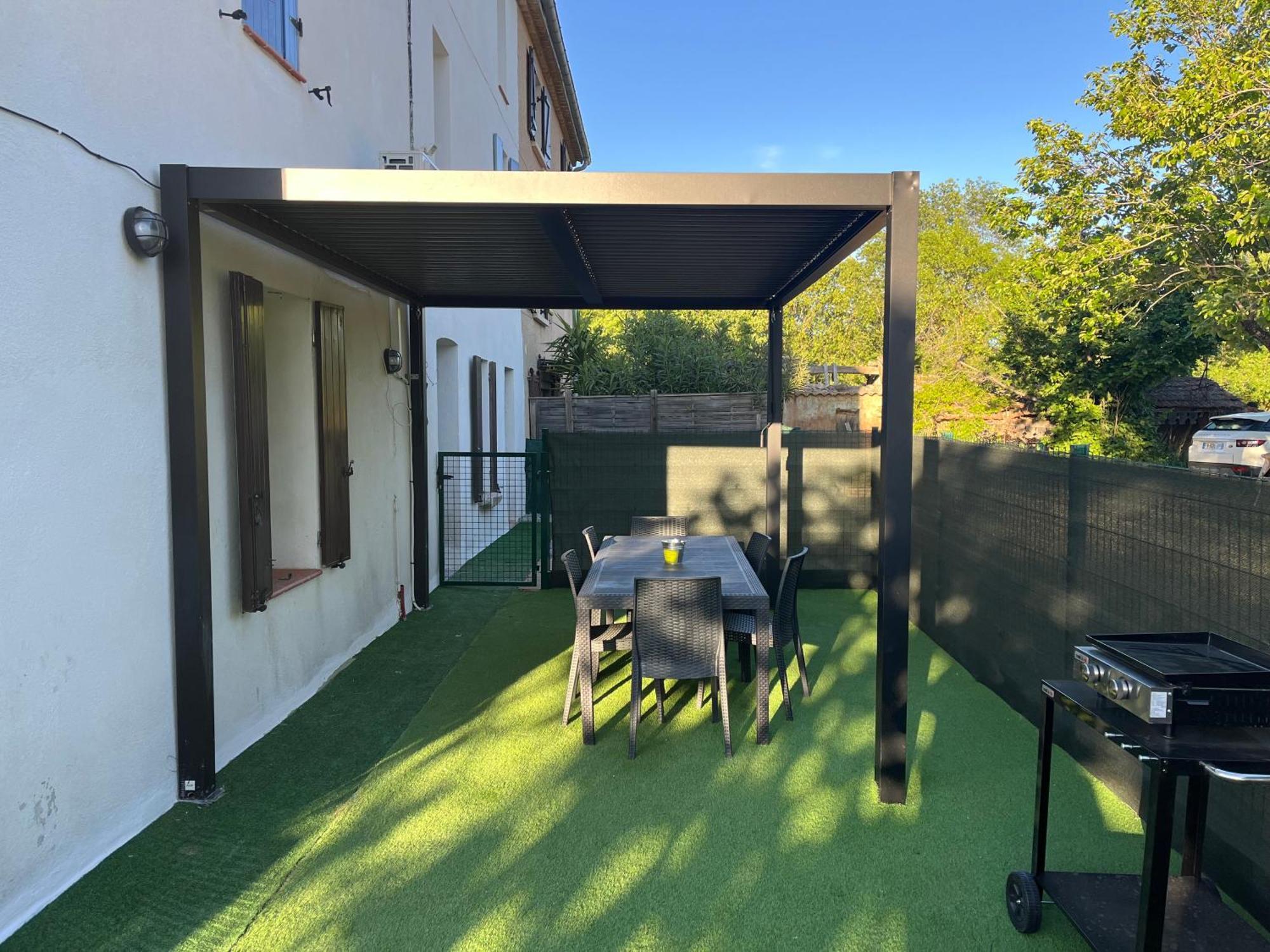 Appartement Avec Piscine Au Milieu Des Vignes Les Arcs-sur-Argens Exterior photo